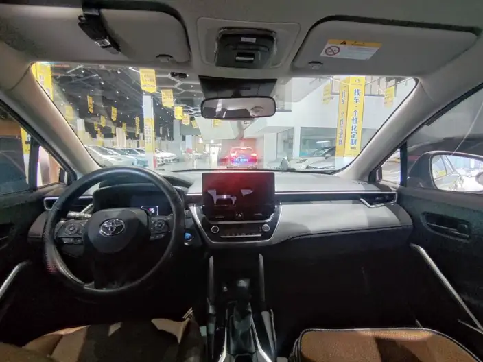 Toyota Corolla Cross 2023 Model 2.0L Intelligent Hybrid Pioneer Edition – фото 6