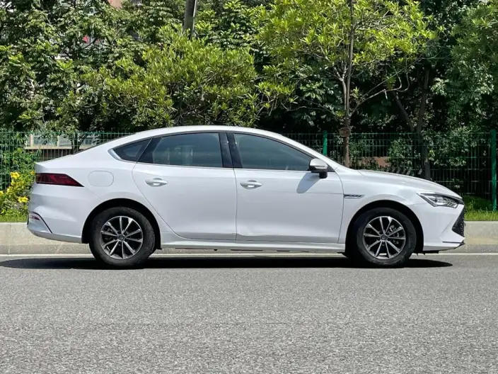 BYD Qin PLUS DM 2024 Model Honor Edition DM-i 55KM Leading Model – фото 7