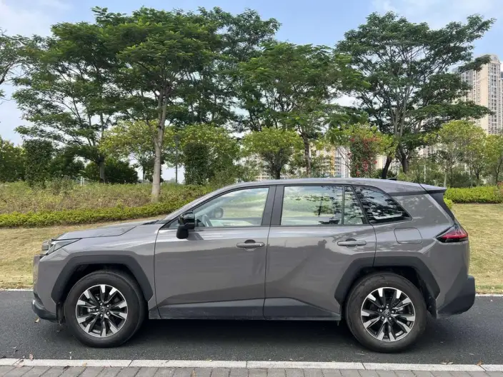 Toyota RAV4 2026 Model Hybrid 2.0L 2WD Deluxe Edition – фото 4