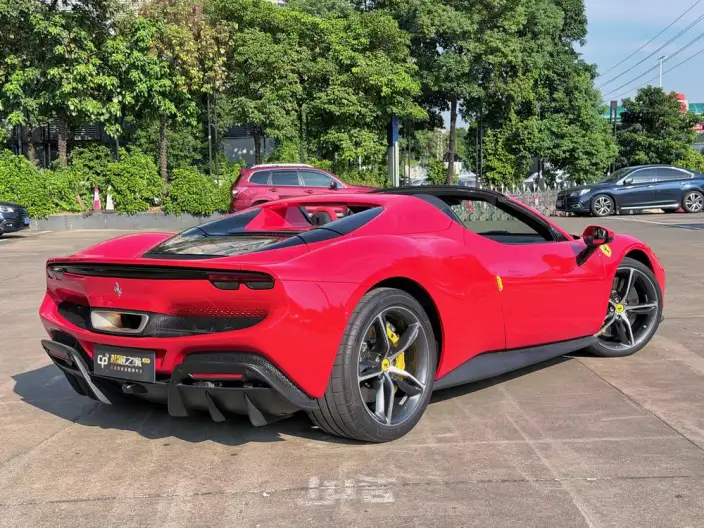 Ferrari 296 2022 Model 3.0T V6 GTS – фото 7