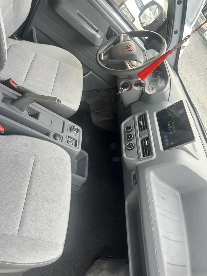 Wuling Yangguang 2024 Model 300km Comfort Model Passenger car Edition 75kW – фото 7