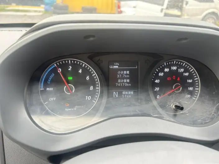 Wuling Yangguang 2024 Model 300km Comfort Model Passenger car Edition 75kW – фото 8