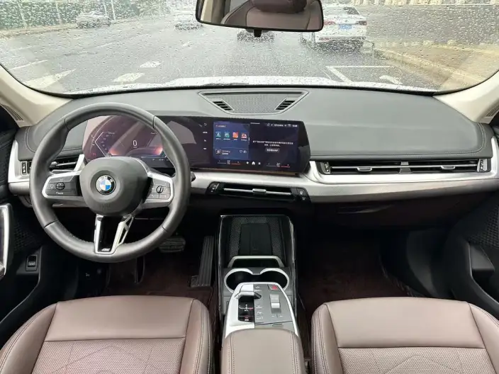 BMW X1 2023 Model sDrive25Li M Sports Set – фото 10
