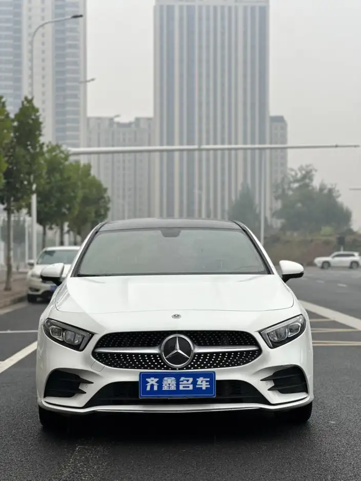 Mercedes-Benz A-class 2022 Model Facelift II A 200 L Sports sedan Fashion Edition – фото 2