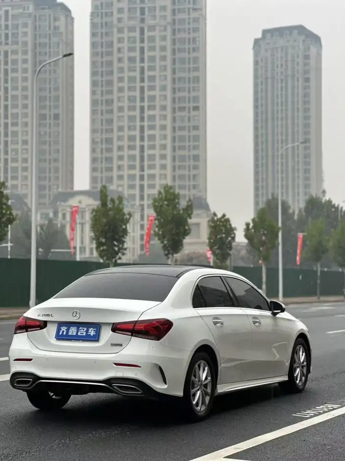 Mercedes-Benz A-class 2022 Model Facelift II A 200 L Sports sedan Fashion Edition – фото 4