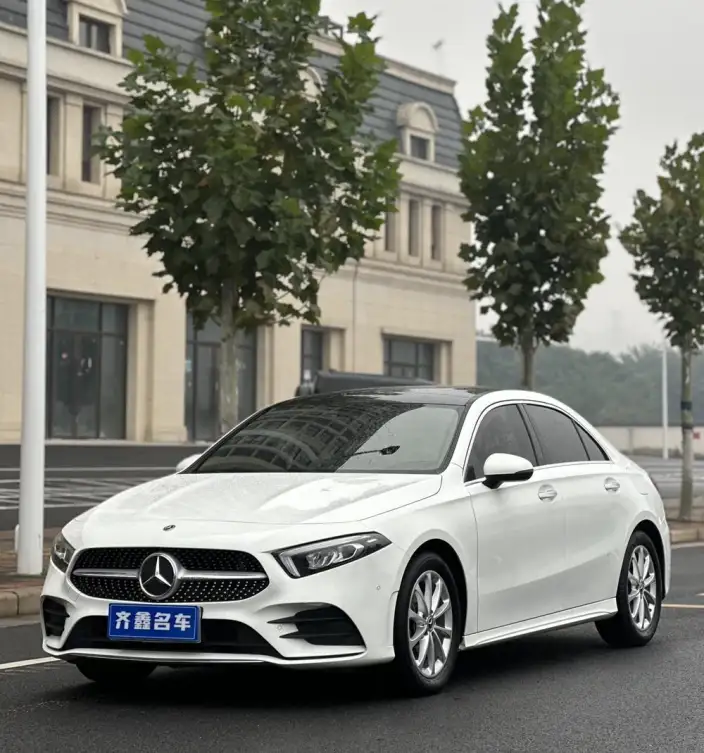 Mercedes-Benz A-class 2022 Model Facelift II A 200 L Sports sedan Fashion Edition – фото 8