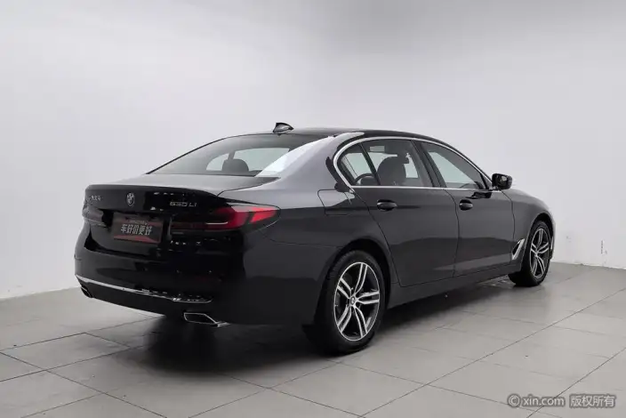 BMW 5 Series 2022 Model Facelift II 530Li Leading Model Luxury Set – фото 4