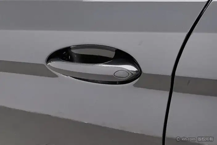 BMW 5 Series 2022 Model Facelift II 530Li Leading Model Luxury Set – фото 8