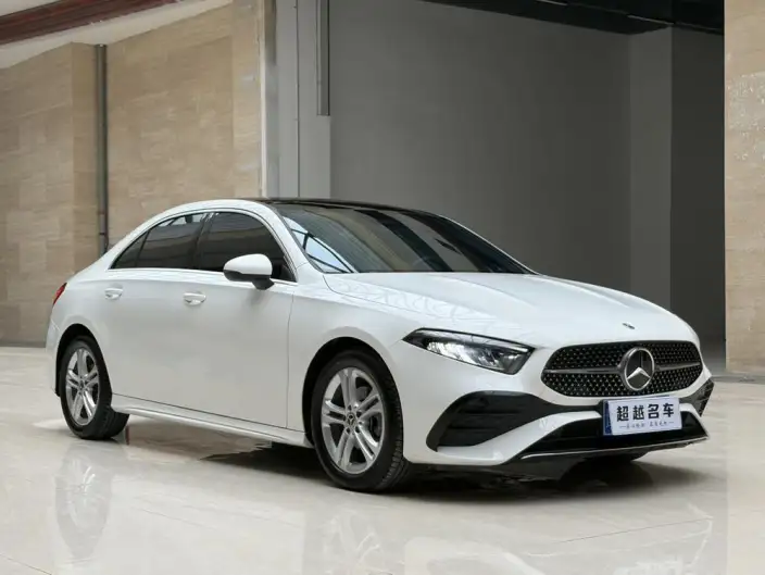 Mercedes-Benz A-class 2024 Model Facelift A 180 L – фото 3