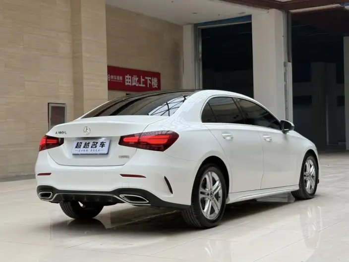 Mercedes-Benz A-class 2024 Model Facelift A 180 L – фото 7