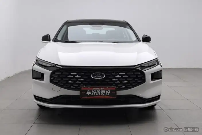Ford Mondeo 2022 Model Facelift EcoBoost 245 Luxury Model – фото 2
