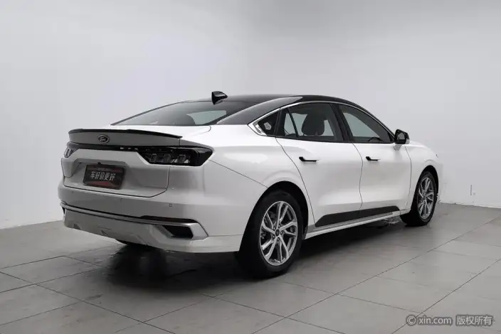 Ford Mondeo 2022 Model Facelift EcoBoost 245 Luxury Model – фото 4
