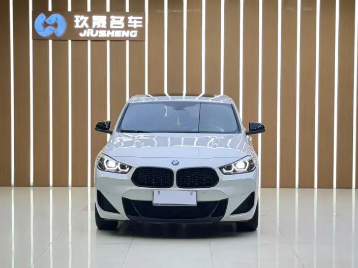 BMW X2 2021 Model sDrive25i Night Edition Edition – фото 2