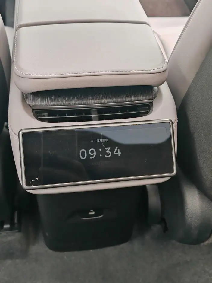 NIO EC6 2024 Model 75kWh – фото 7