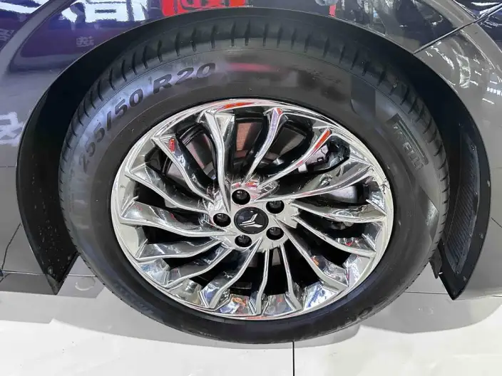 VOYAH Dreamer PHEV 2024 Model Ultra-long Endurance Ultimate Edition – фото 10