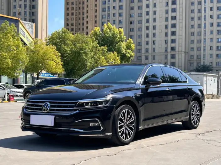 Volkswagen Phaeton 2021 Model 380TSI Deluxe Edition – фото 1