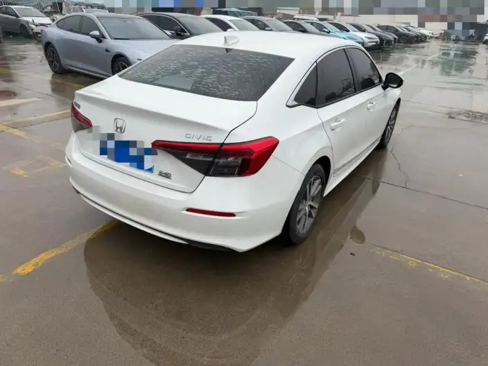 Honda Civic 2022 Model 240TURBO CVT Dynamic Edition – фото 6