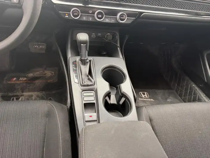 Honda Civic 2022 Model 240TURBO CVT Dynamic Edition – фото 9