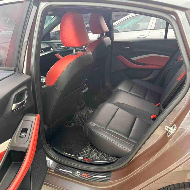 MG5 2021 300TGI DCT Green Luxury Luxury Edition – фото 6