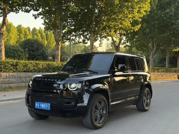 Land Rover Defender 2025 Model 110 3.0T P400 HSE X-Dynamic – фото 1