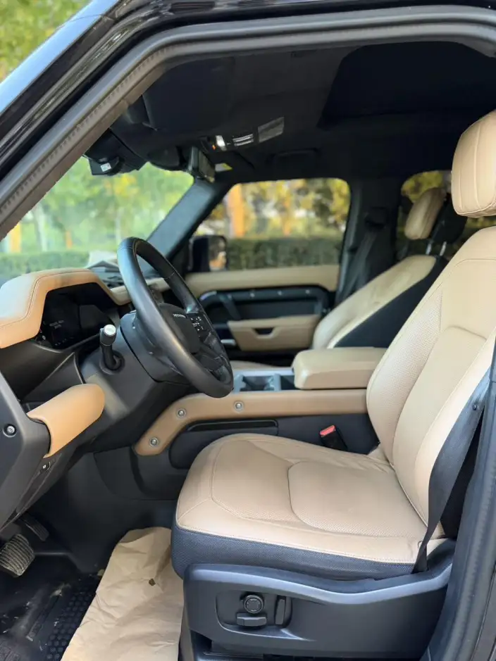 Land Rover Defender 2025 Model 110 3.0T P400 HSE X-Dynamic – фото 9