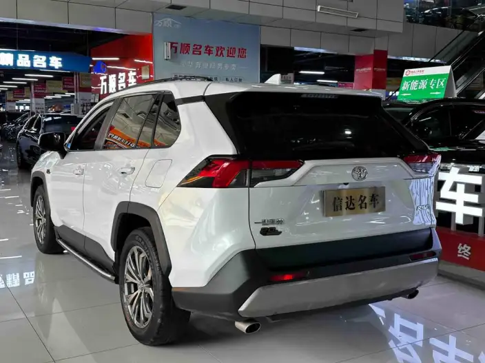 Toyota RAV4 2023 Model 2.0L CVT 2WD Fashion PLUS Edition – фото 4