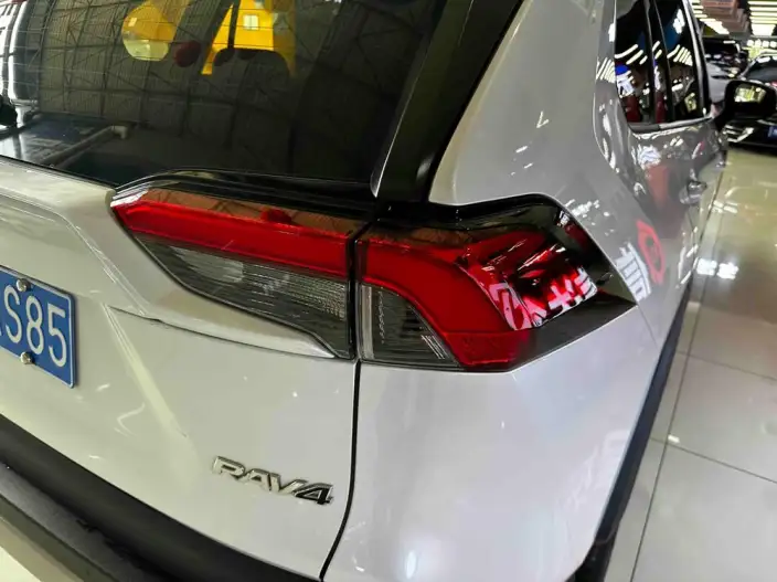 Toyota RAV4 2023 Model 2.0L CVT 2WD Fashion PLUS Edition – фото 8