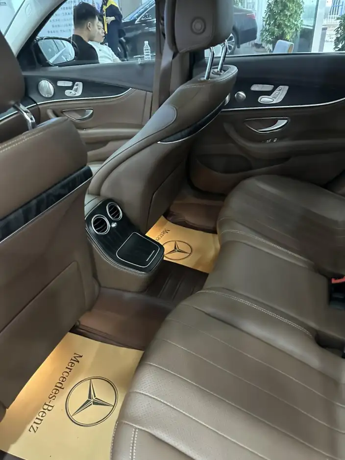 Mercedes-Benz E-Class 2023 Model E 300 L Luxury Model sedan – фото 3