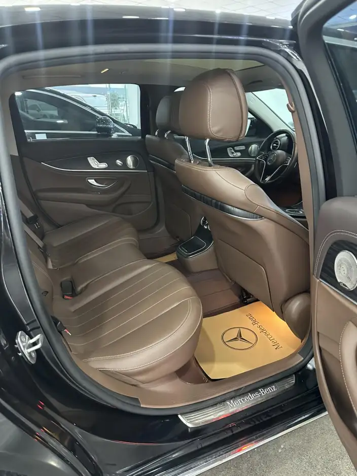 Mercedes-Benz E-Class 2023 Model E 300 L Luxury Model sedan – фото 7