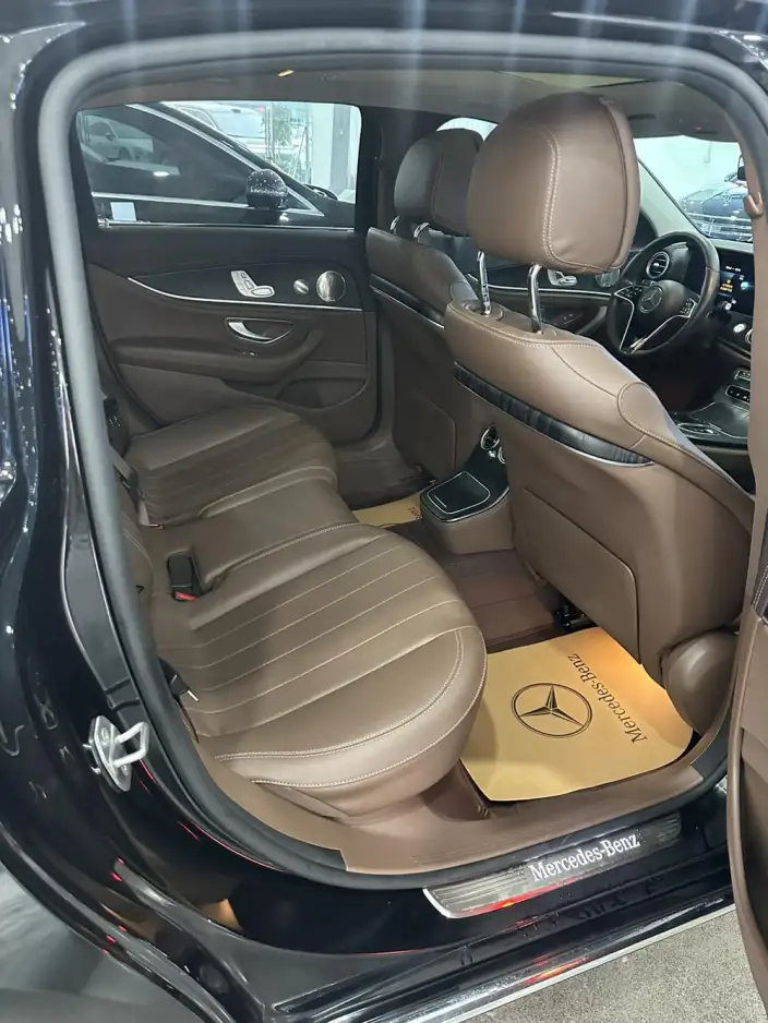 Mercedes-Benz E-Class 2023 Model E 300 L Luxury Model sedan – фото 9
