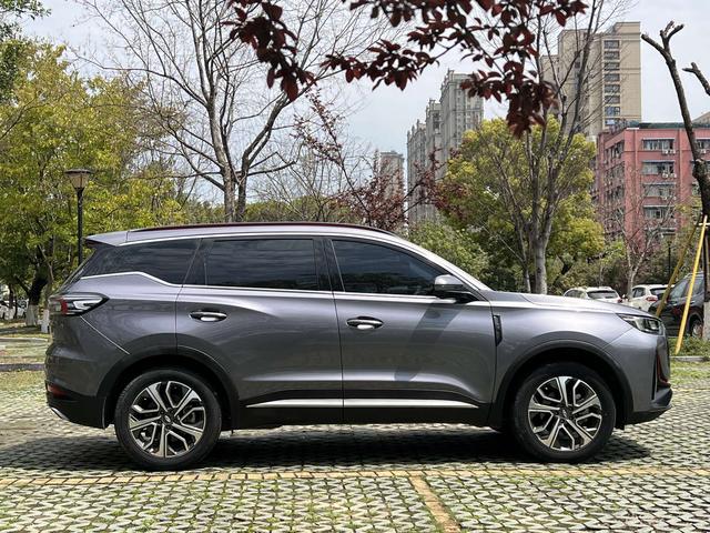 Chery Tiggo 7 PLUS 2023 1.6TGDI DCT Premium – фото 4
