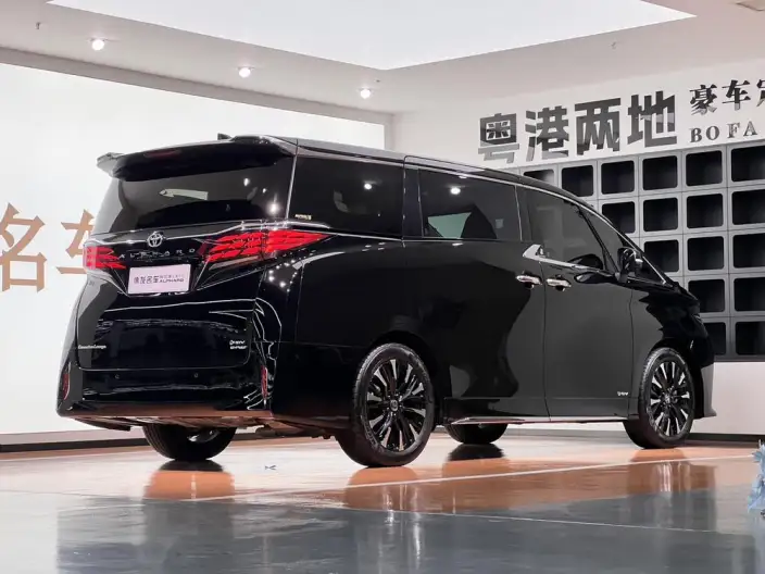 Elfa 2023 Model 2.5L Intelligent Hybrid 4WD Premium – фото 6