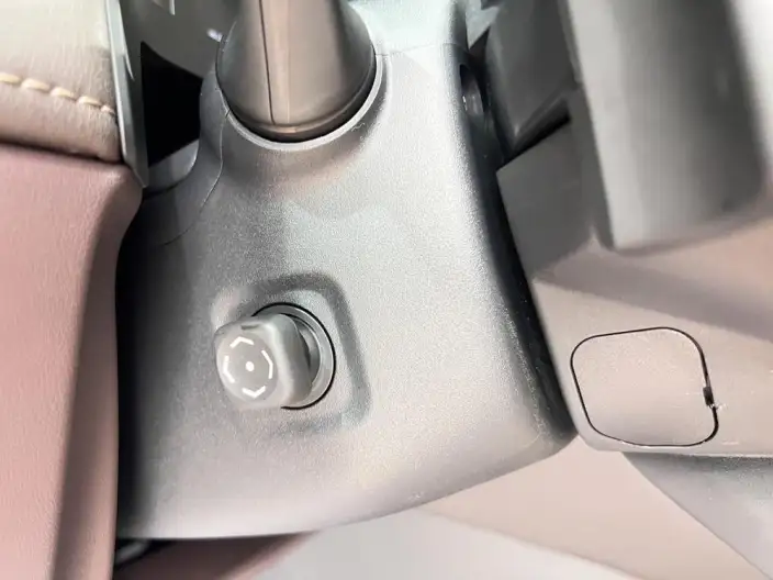 Elfa 2023 Model 2.5L Intelligent Hybrid 4WD Premium – фото 9