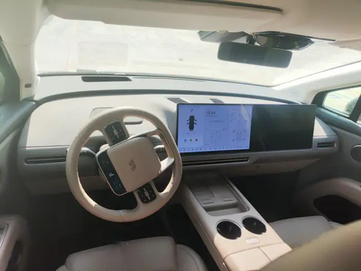 Li Auto i8 2025 Model Standard Edition – фото 7