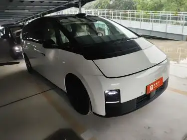 Li Auto MEGA 2024 Model Ultra Edition – фото 2