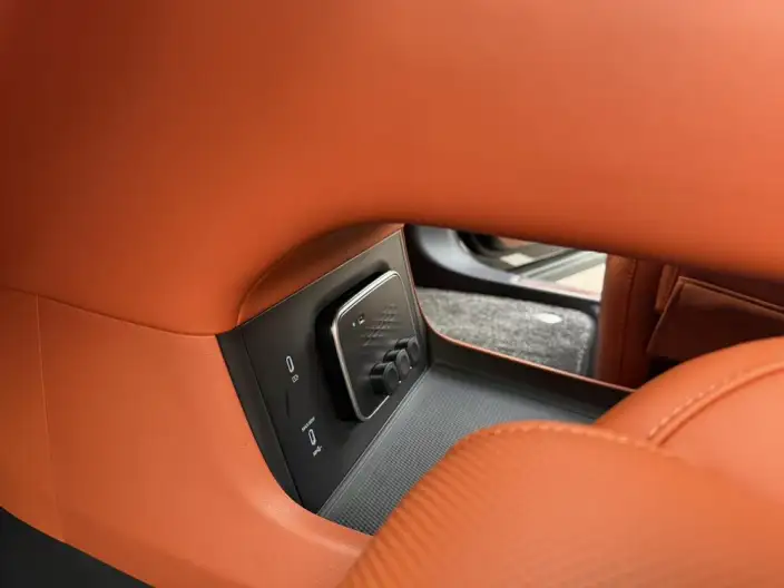Geely M9 2025 Model 210km 4WD Pilot Edition – фото 7