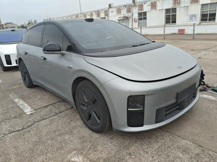 Li Auto i6 2025 Model 2WD Standard Edition – фото 2
