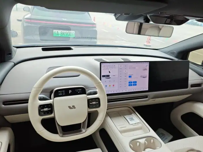 Li Auto i6 2025 Model 2WD Standard Edition – фото 7