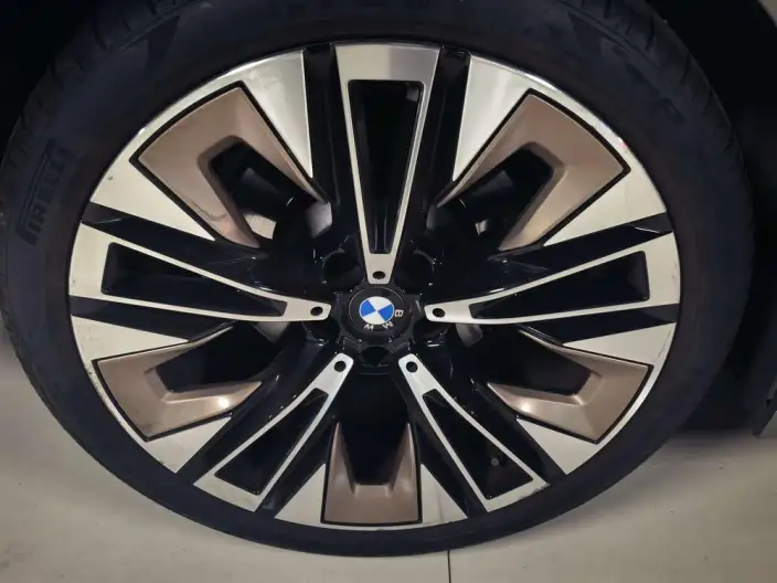 BMW 5 Series 2024 Model 530Li Exclusive Model Luxury Set – фото 9