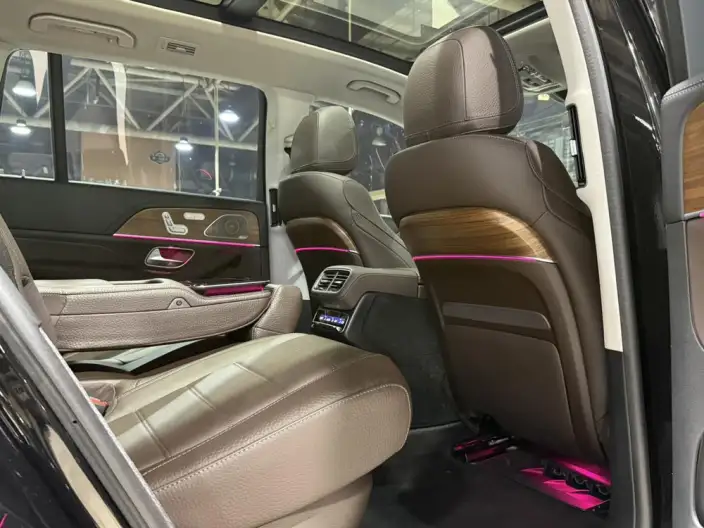 Mercedes-Benz GLS 2023 Model Facelift GLS 450 4MATIC Luxury Model – фото 10