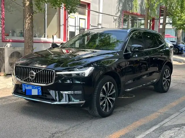 Volvo XC60 2023 Model B5 4WD Smart Range Deluxe Edition