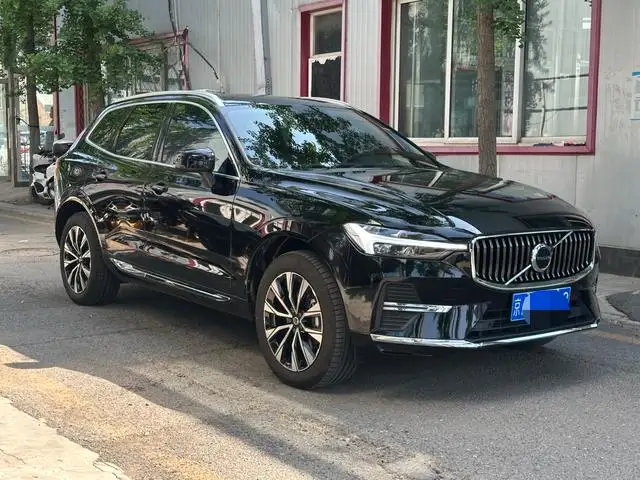 Volvo XC60 2023 Model B5 4WD Smart Range Deluxe Edition