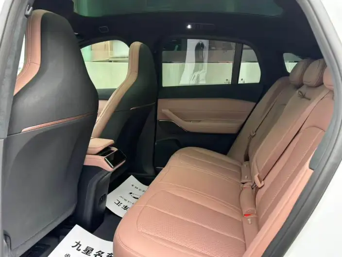 NIO EC6 2024 Model 75kWh – фото 8