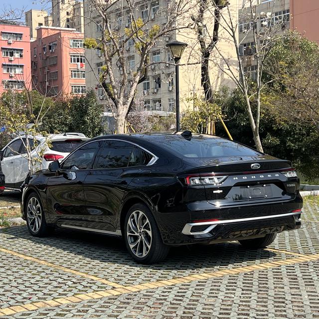 Ford Mondeo 2022 Facelift EcoBoost 245 Flagship – фото 6