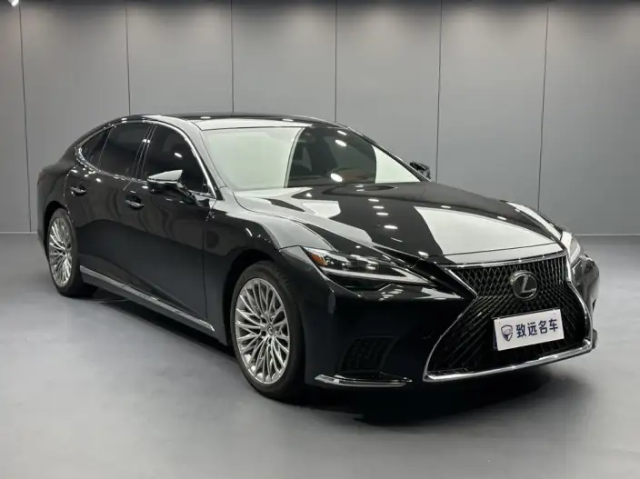 Lexus LS 2024 Model 500h Executive Edition – фото 3