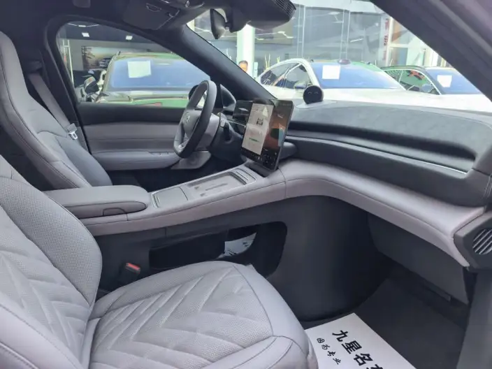 NIO EC6 2025 Model 100kWh – фото 10