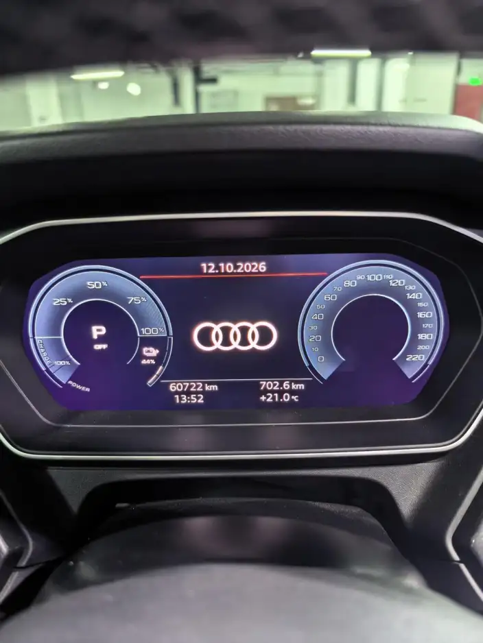 Audi Q4 e-tron 2023 Model 40 e-tron Genesis Night Edition – фото 7