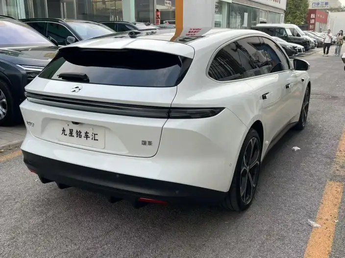 NIO ET5T 2024 Model 75kWh – фото 6