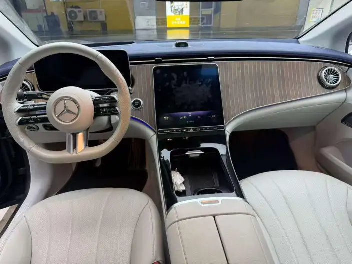 Mercedes-Benz EQE 2025 Model EQE 500 4MATIC Deluxe Edition – фото 7