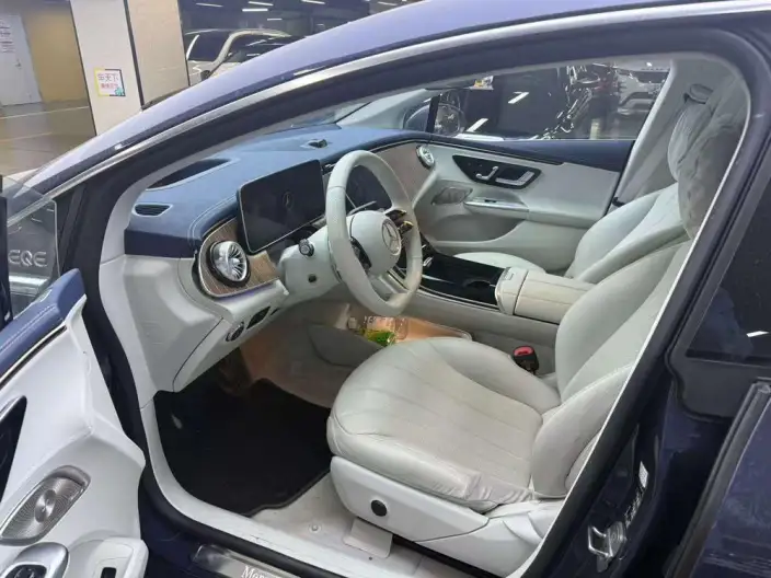 Mercedes-Benz EQE 2025 Model EQE 500 4MATIC Deluxe Edition – фото 9